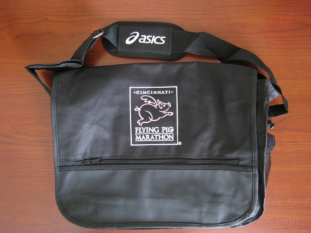 Flying Pig 2009 0125.jpg - A pretty nice messenger bag.
